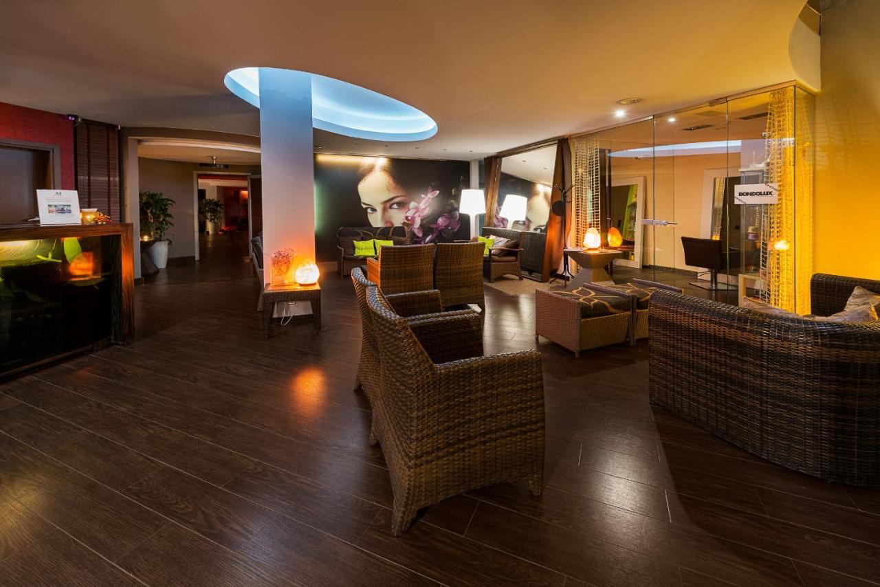Maloves Resort & Spa วาดีสวาโวโว ภายนอก รูปภาพ